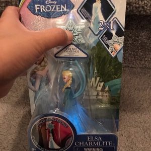 BNWT Disney Frozen Elsa bag charm with light